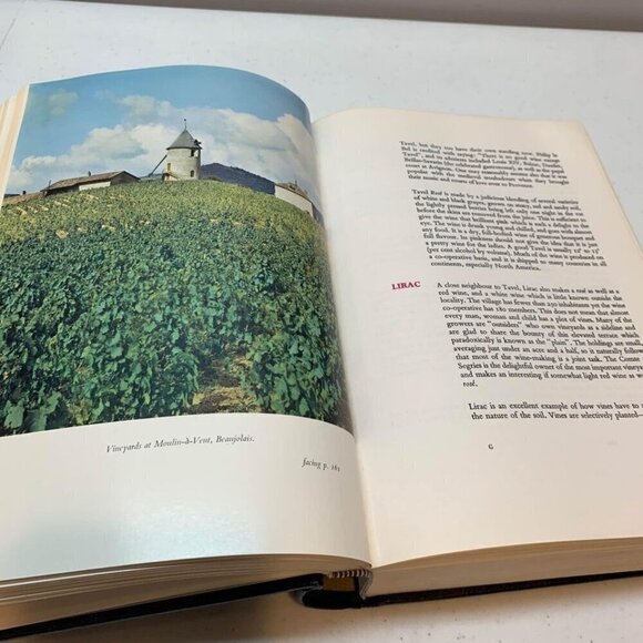 1972 Wines and Spirits of the World Book - Picture 5 of 6